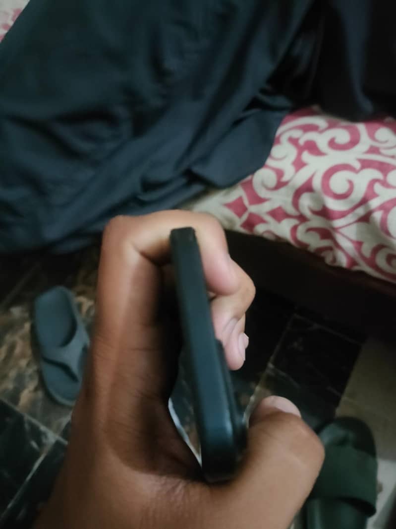 Apple iPhone 15 3