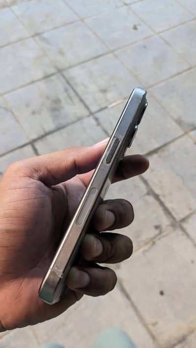 Apple iPhone 15 Pro