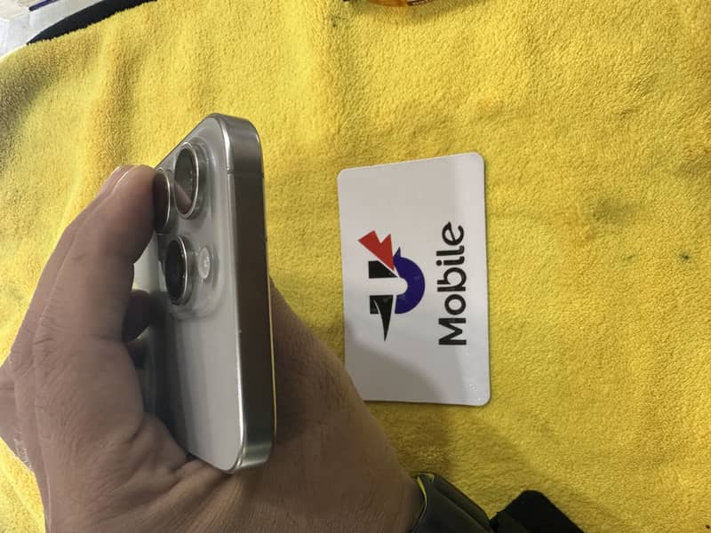 iPhone 15 pro max 6