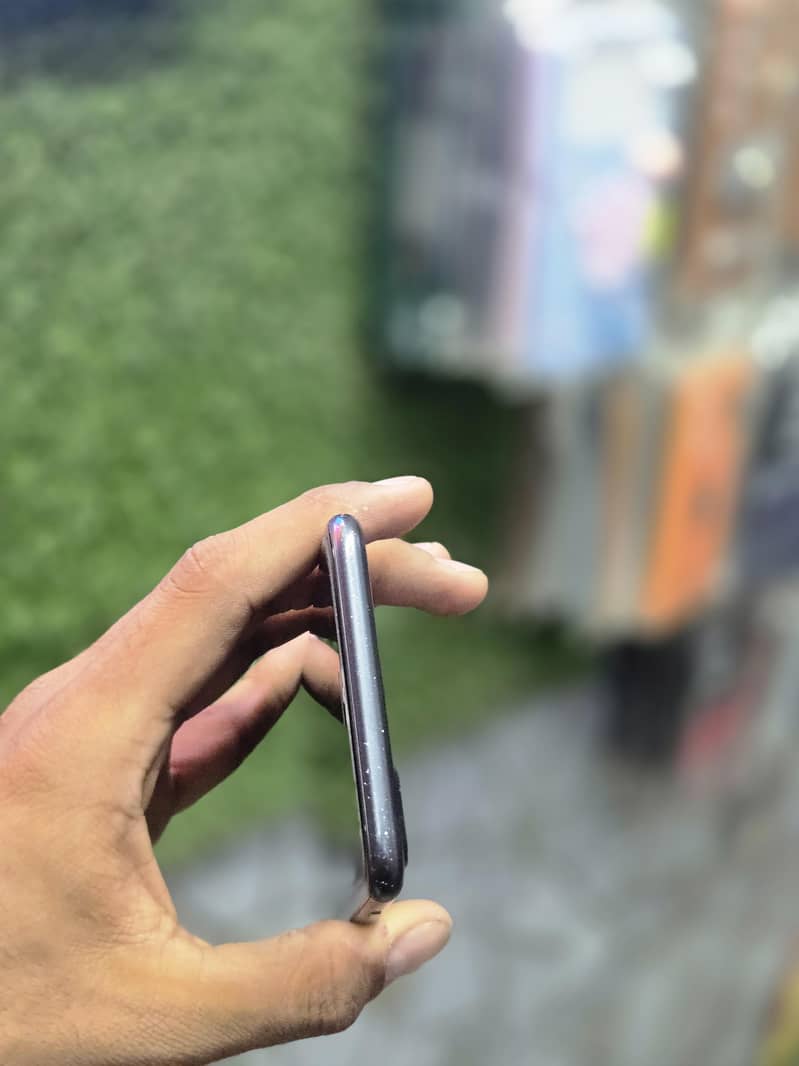 Apple iPhone 7 Plus 3