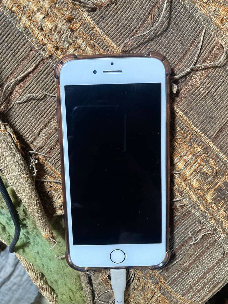 Apple iPhone 8 1