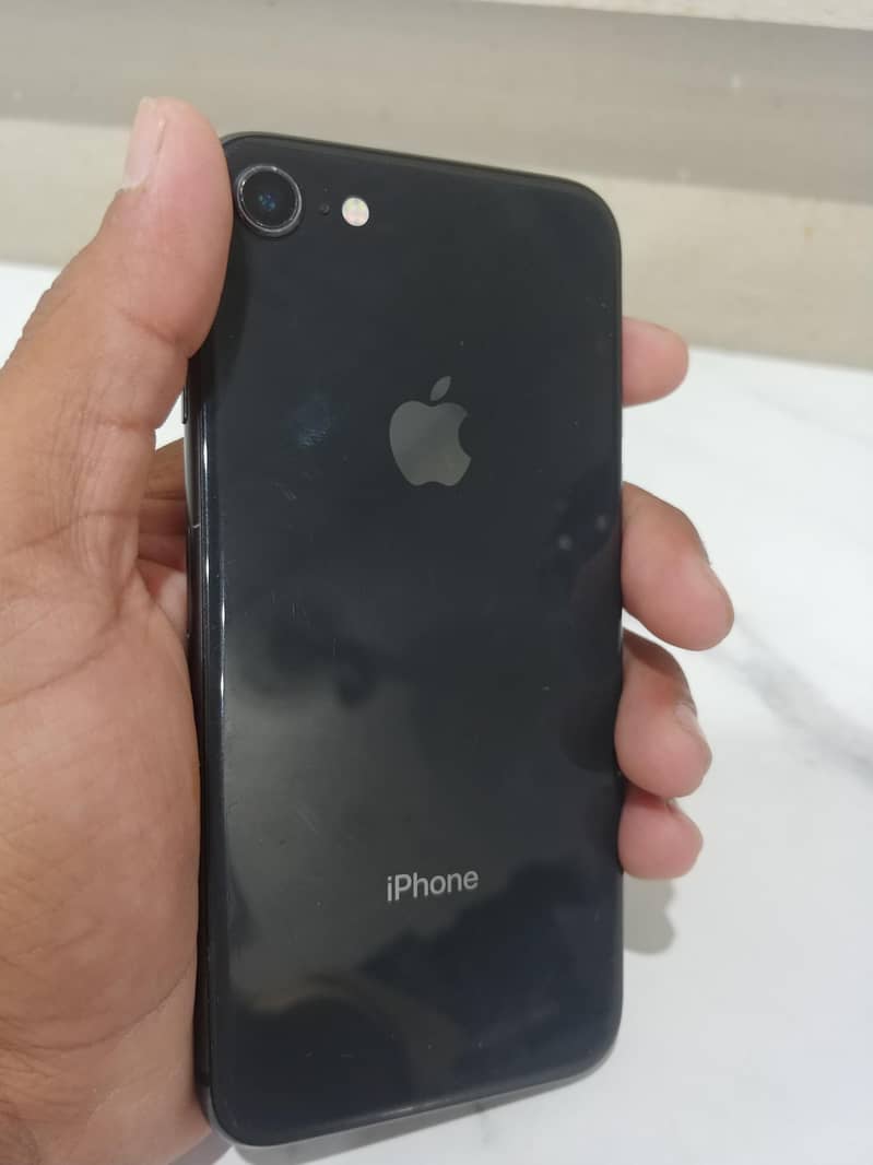 Apple iPhone 8 0