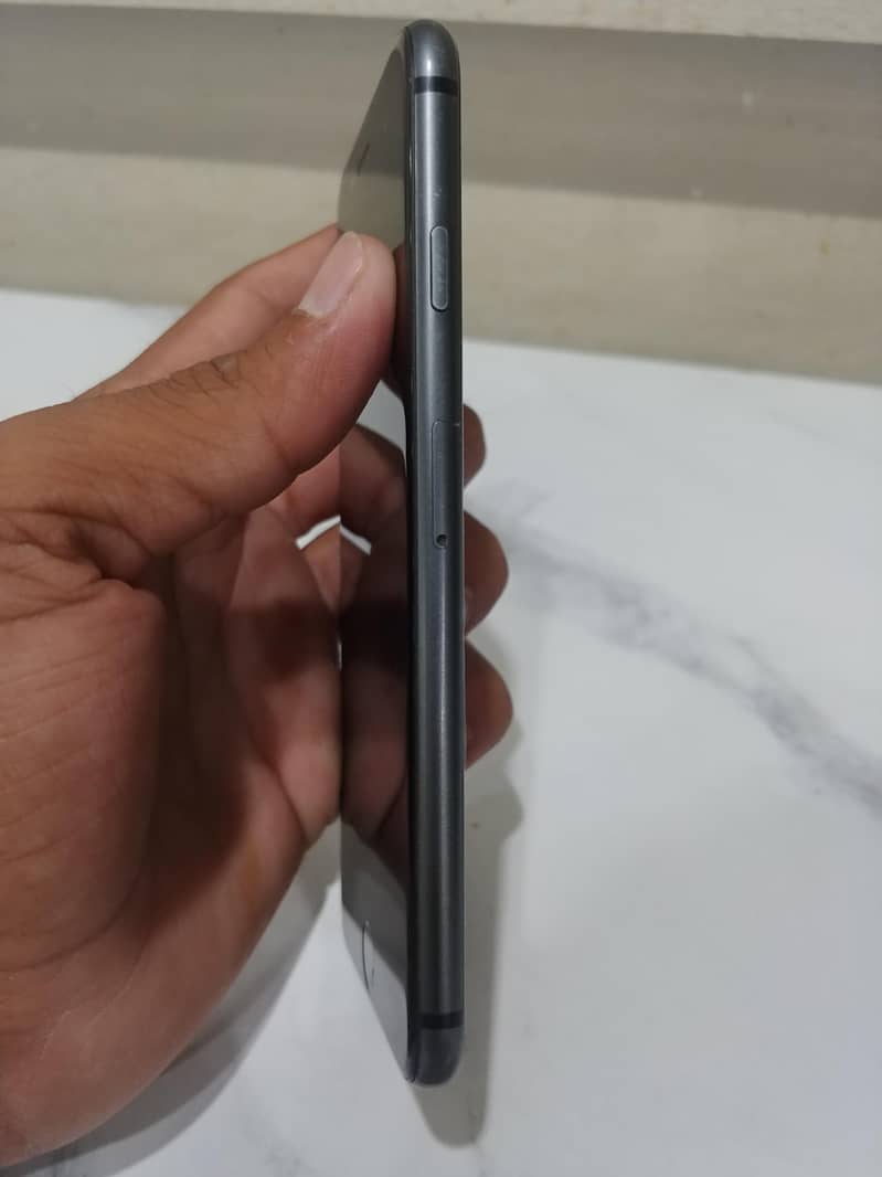 Apple iPhone 8 2