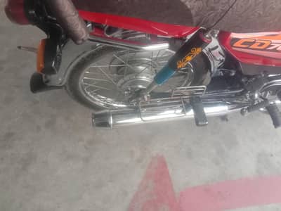 all okay new condition showroom full bike lamination hai