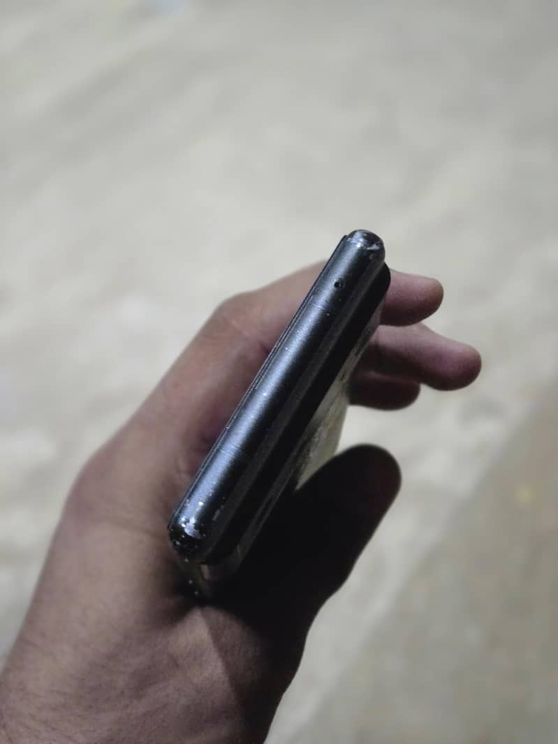 Google Pixel 6 4