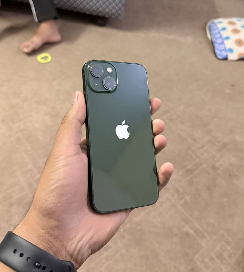 Apple iPhone 13 1