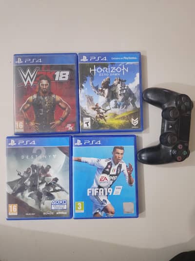 4 CDs with a controller lush condition