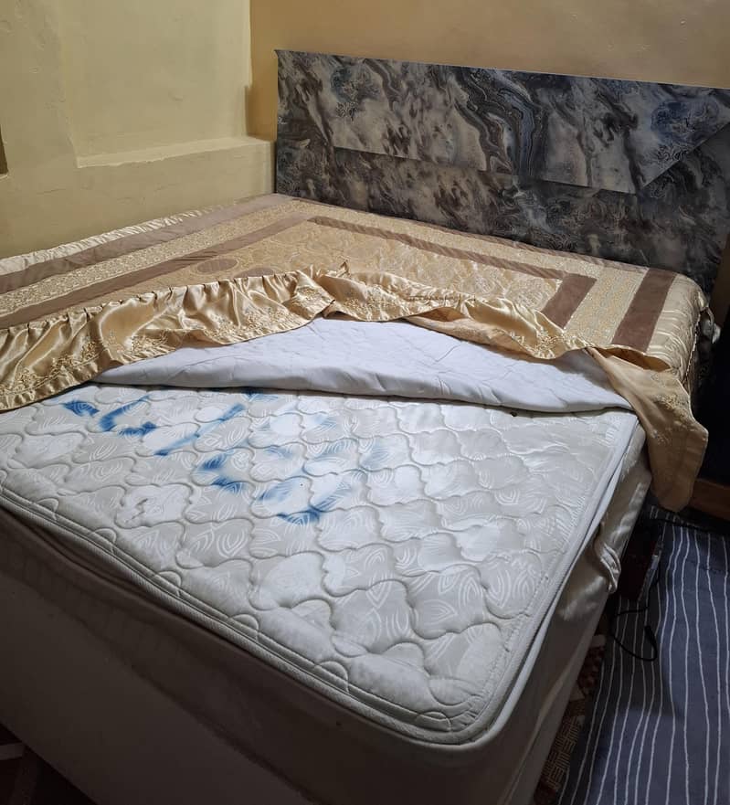 Bed with foam 1