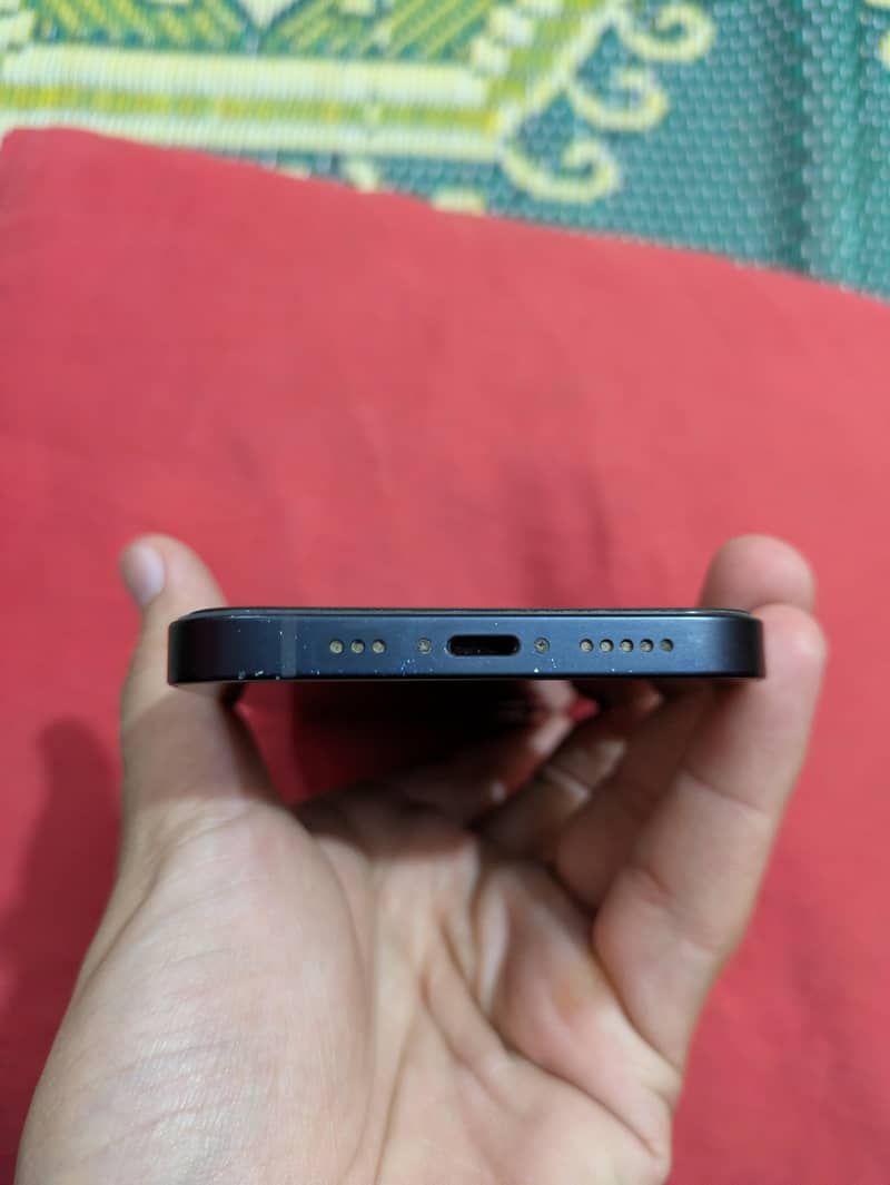 Apple iPhone 12 3