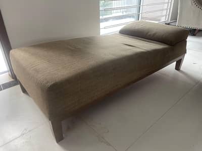 Dewan, Sofa bed for sale in good condition ideal for lounge or bedroom