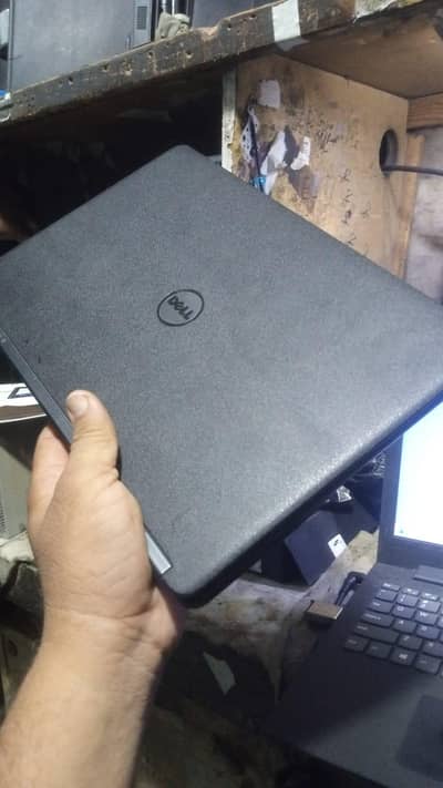 Dell latitude E7250 | Core i5 - 5th Generation | Chance Deal 