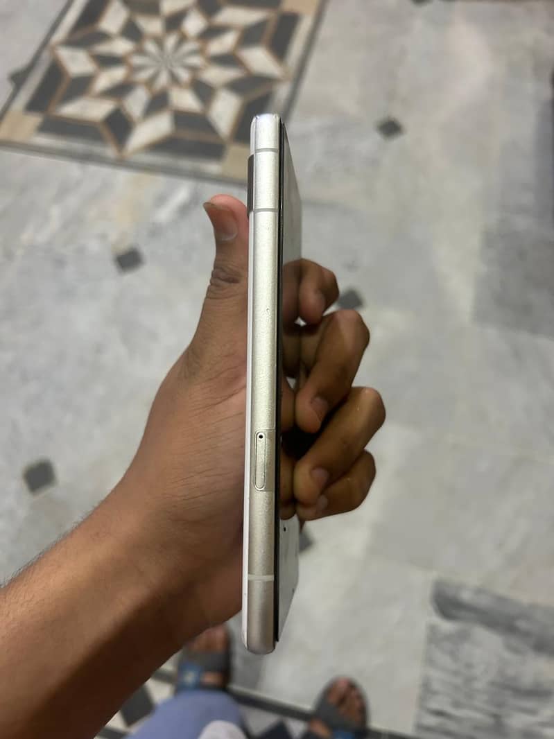 Google Pixel 7a 6