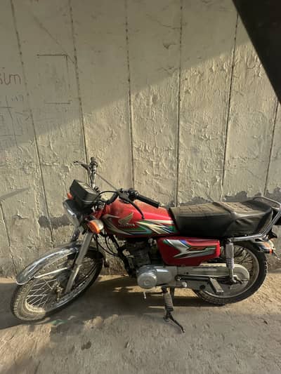 Honda cg125 2023 only call 0339-11-70010