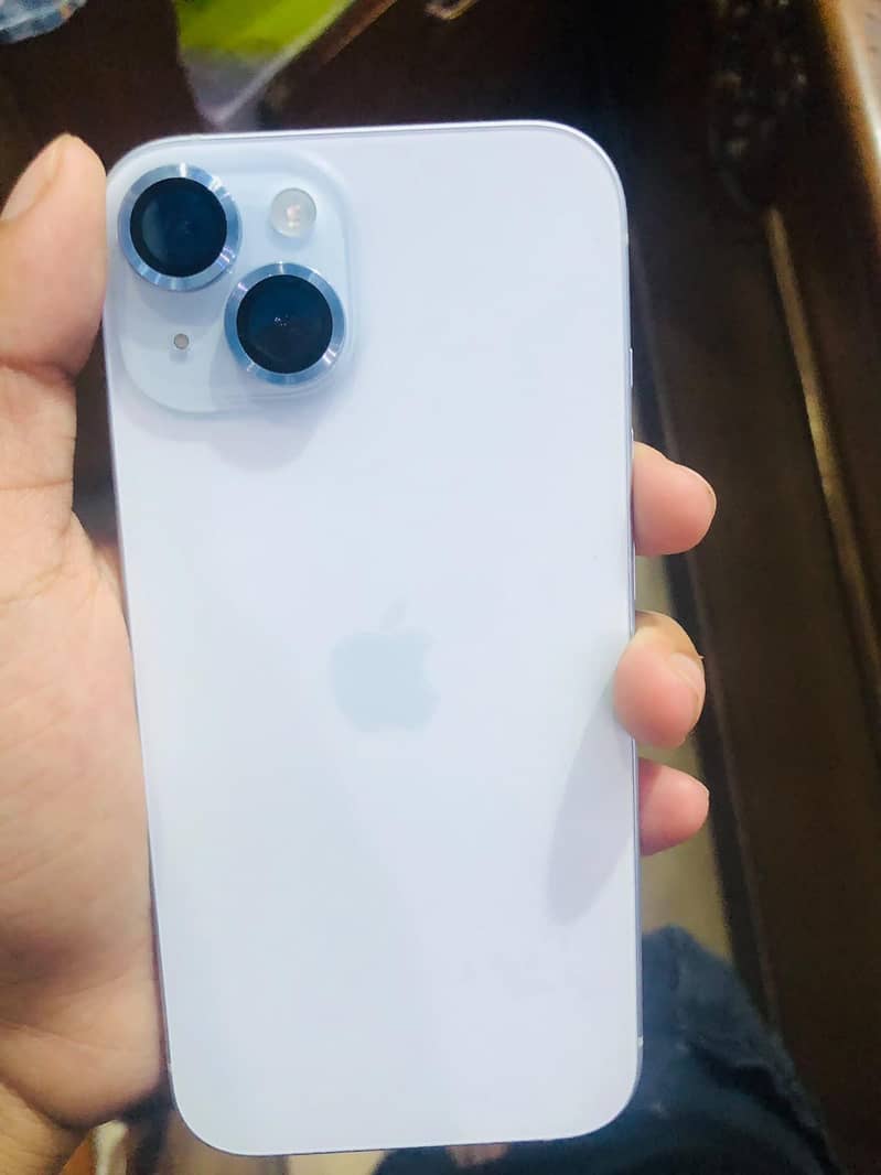 Apple iPhone 15 6