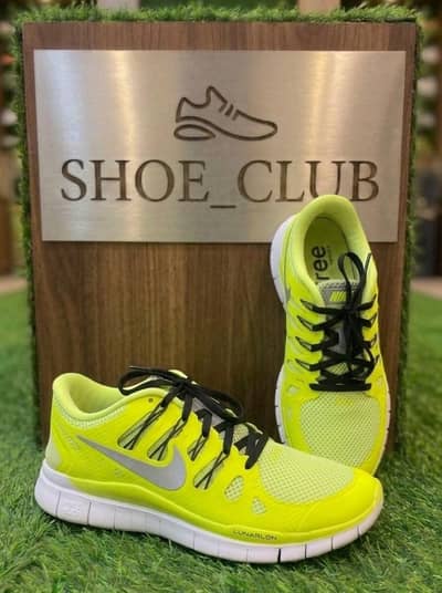 NIKE size 10.5/11.5