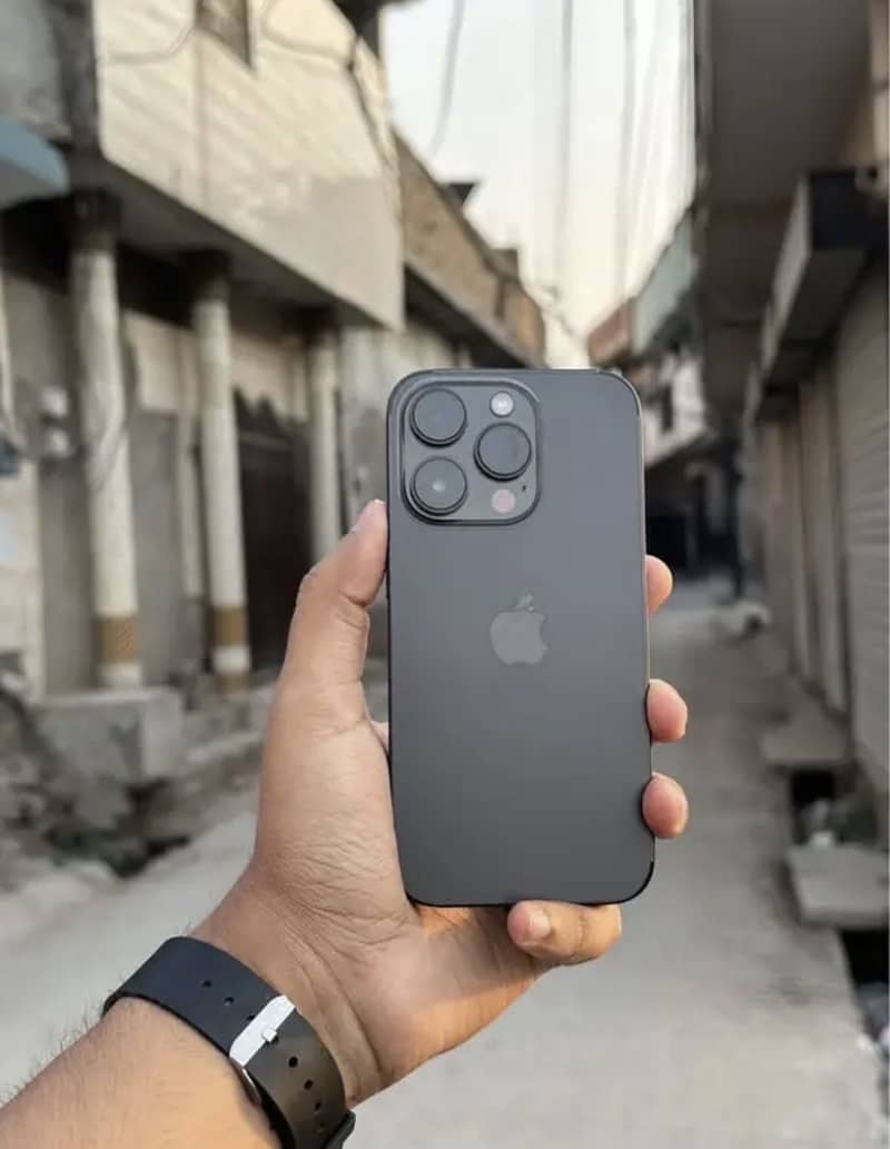 Apple iPhone 14 Pro 4