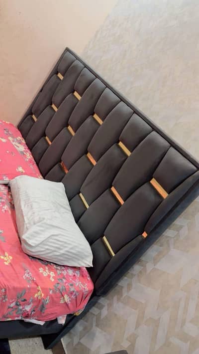 Bed Set for Sale good condition