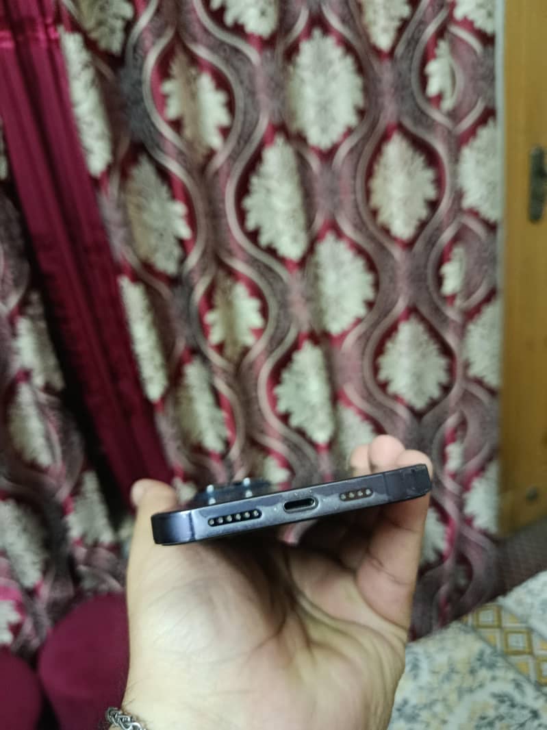 Iphone 14 pro max 5