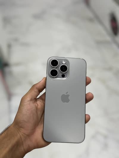 Apple iPhone 15 Pro Max