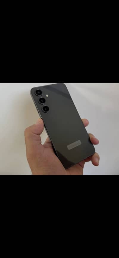 Samsung Mobile S24 fE