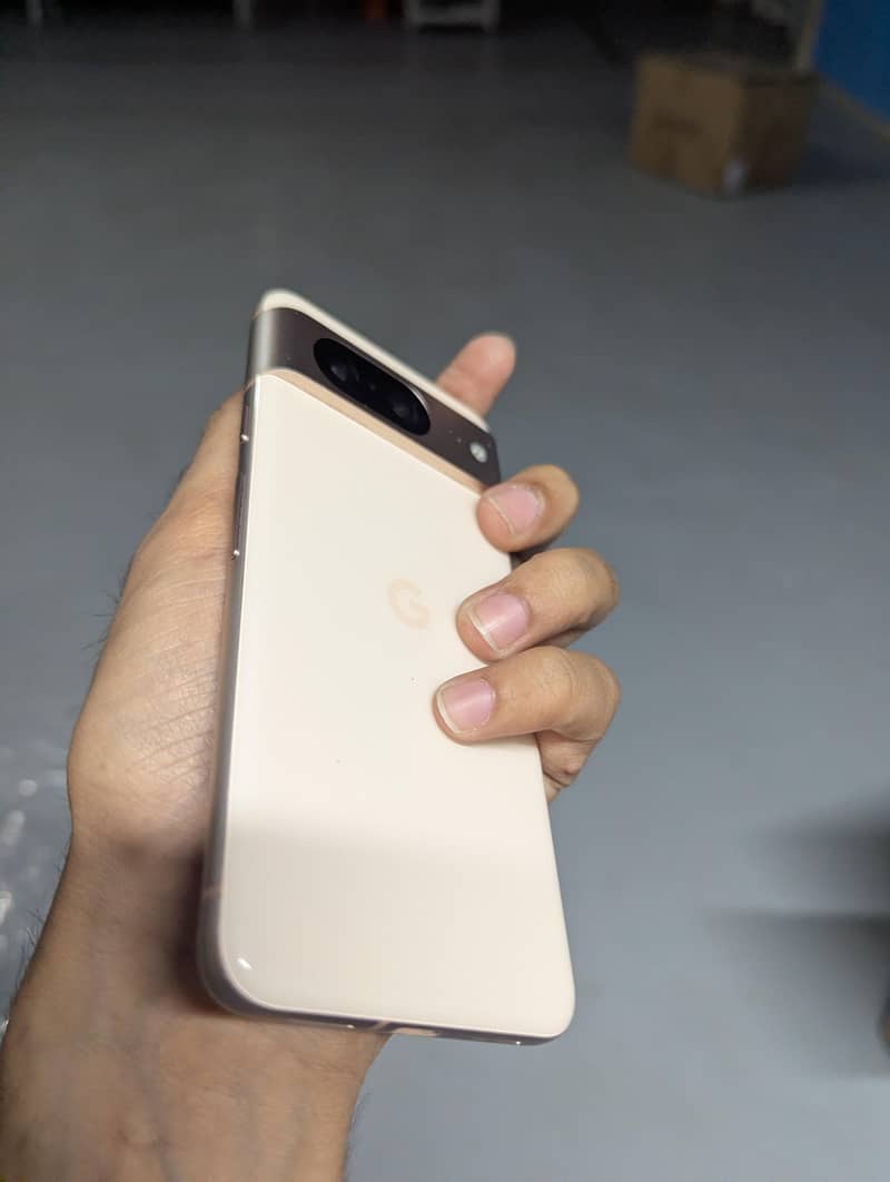 Google Pixel 8 1