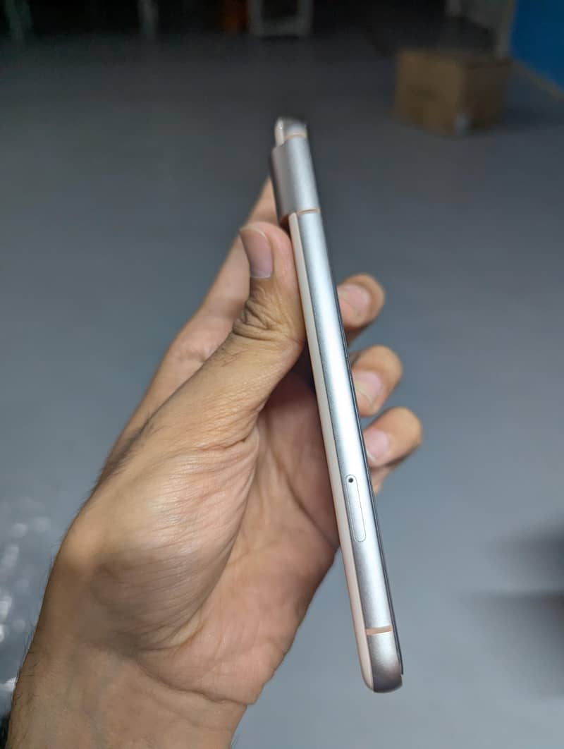 Google Pixel 8 3