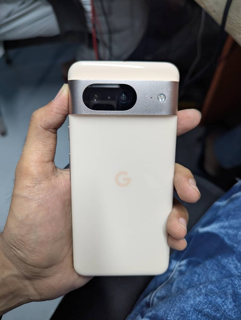Google Pixel 8 17