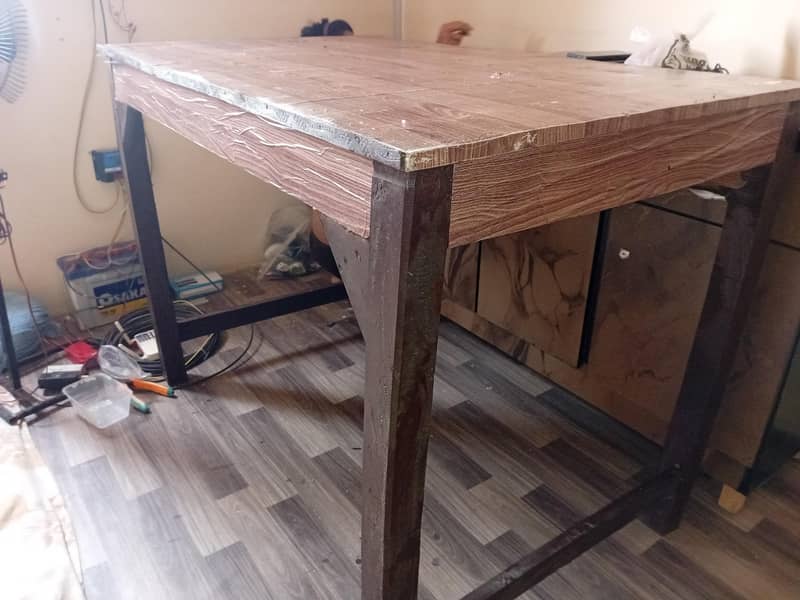 Wood Table 0