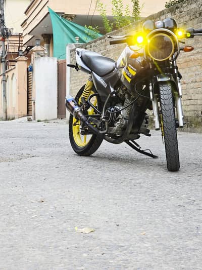 Ybr g in grey colour