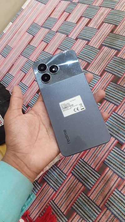 Realme 4GB RAM / 64GB ROM - 10/10 Condition - Box Available