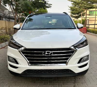 HYUNDAI TUCSON AWD