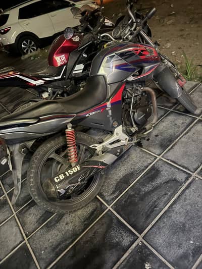 Honda CBR 150R 2018