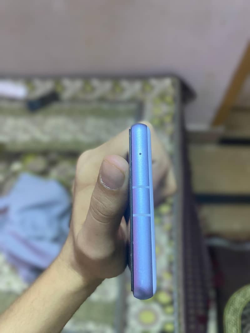 Google Pixel 7a 4