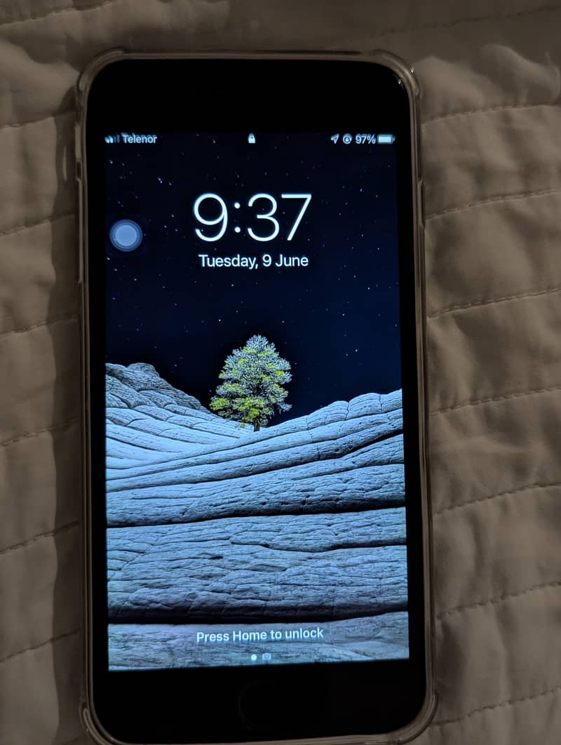 Apple iPhone 7 Plus 1