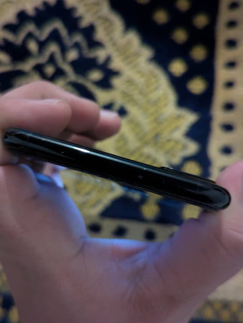 Apple iPhone 7 Plus 5