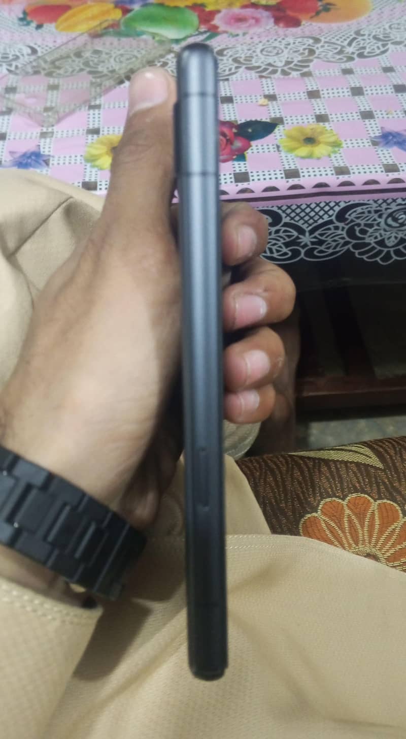 Google Pixel 7a 4
