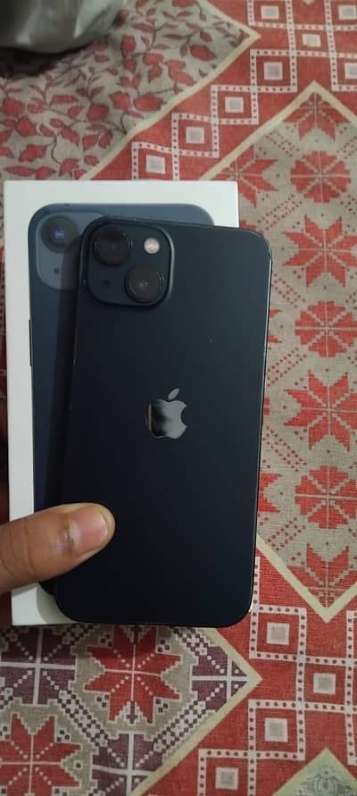 Apple iPhone 13