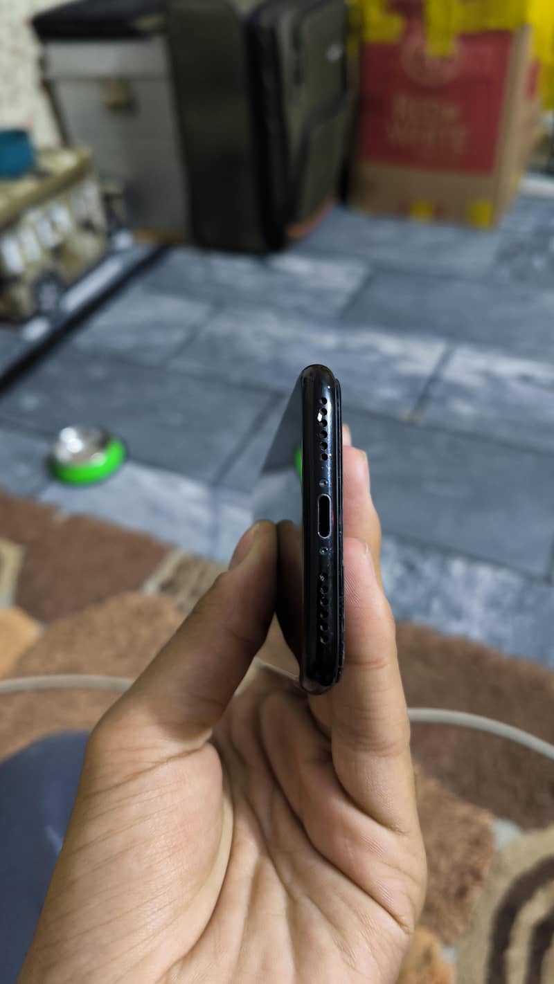 Apple iPhone 7 1
