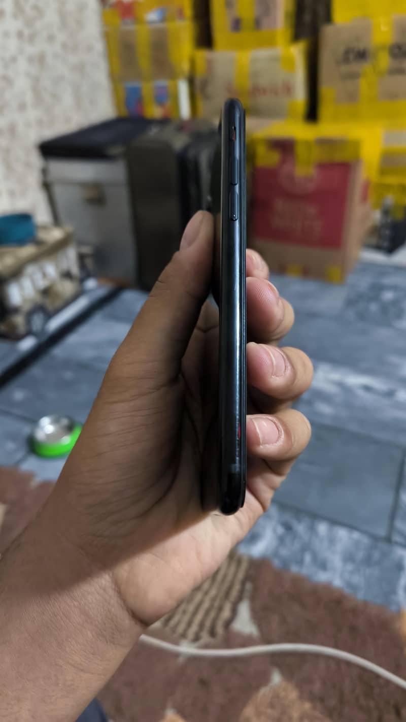 Apple iPhone 7 2