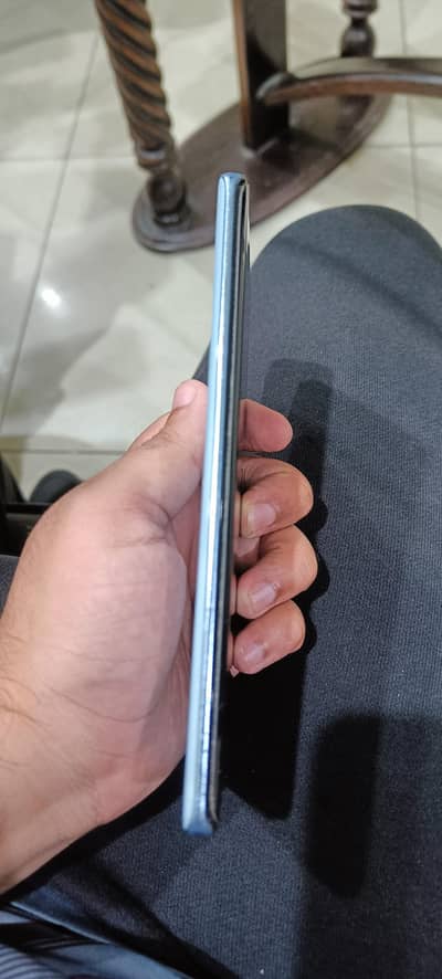 Vivo V27