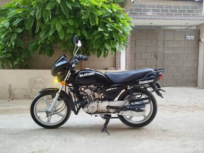 Suzuki GS 110S 2016 END