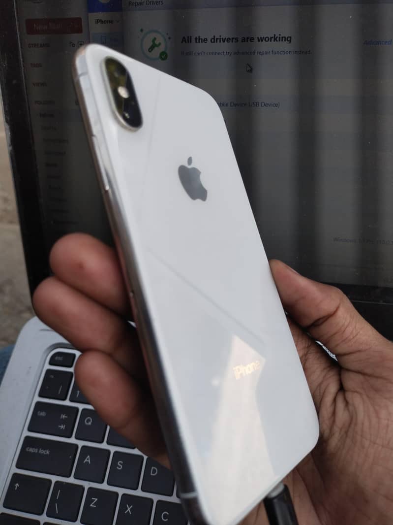 Apple iPhone X 2