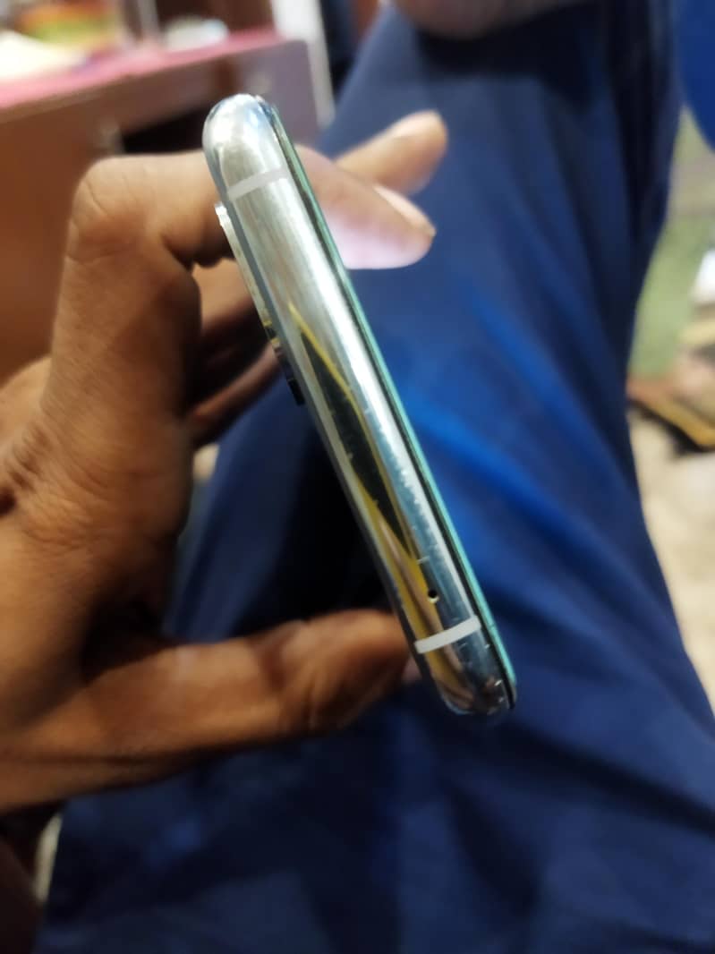 one plus 8t 4