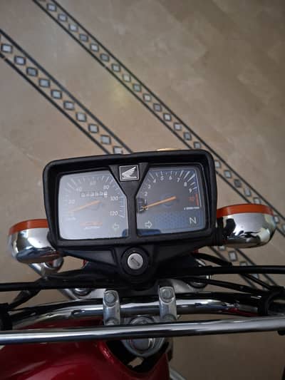 Honda CG 125 2025
