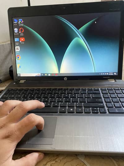 Hp core i32nd generation  8jp ram 300 big display