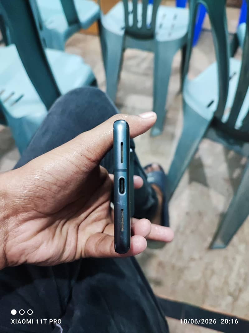 Google Pixel 7 4