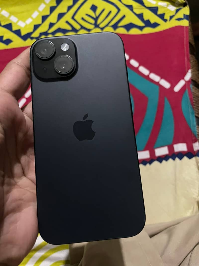 Apple iPhone 15 2