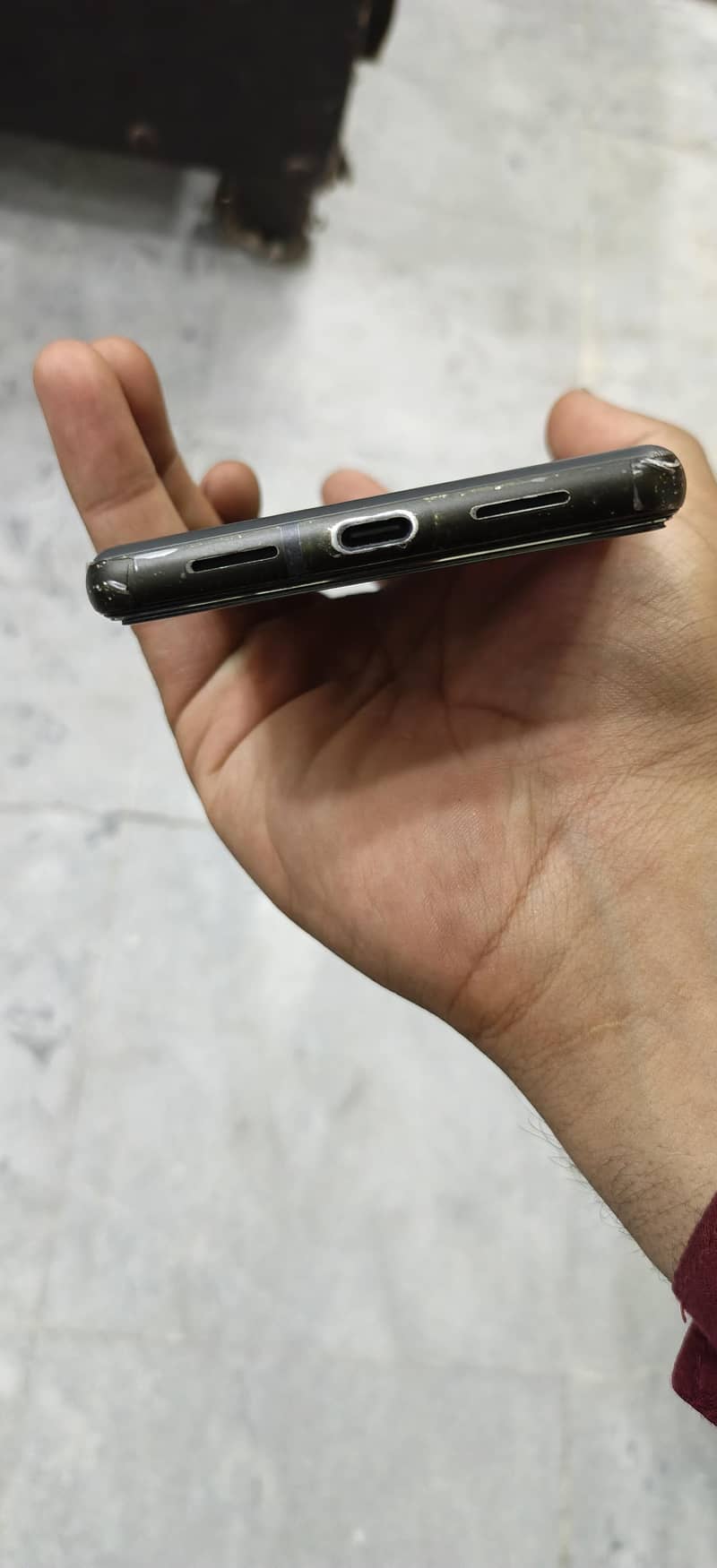 Google Pixel 6 4