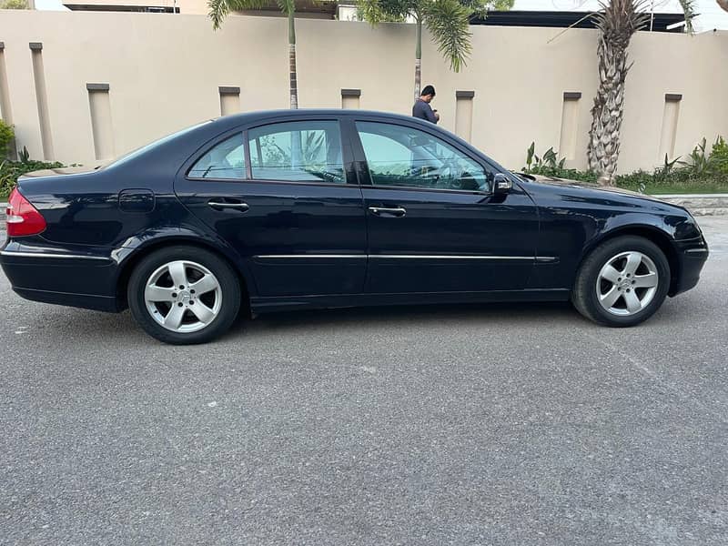 Mercedes E Class 2002 1