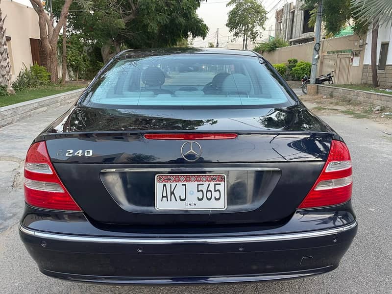 Mercedes E Class 2002 6